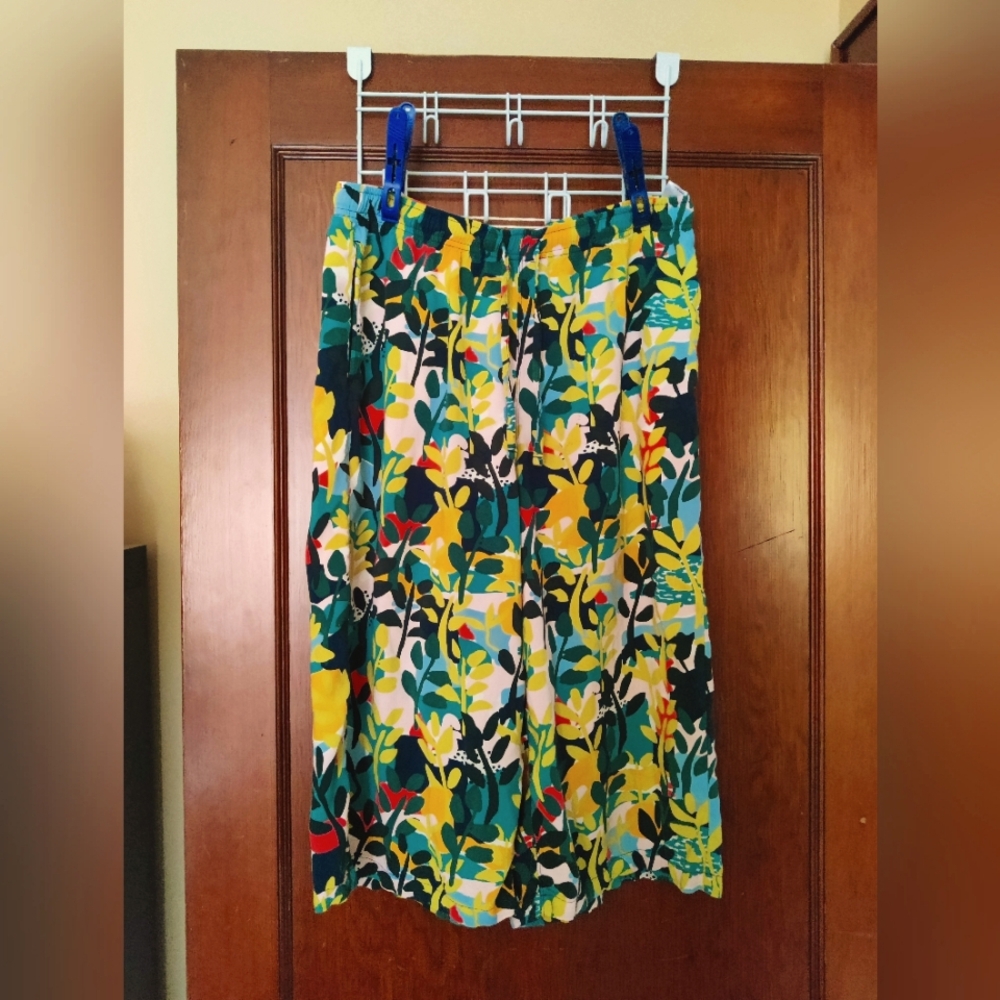 Uniqlo X Cassie Byrnes Relaco 3/4 Shorts